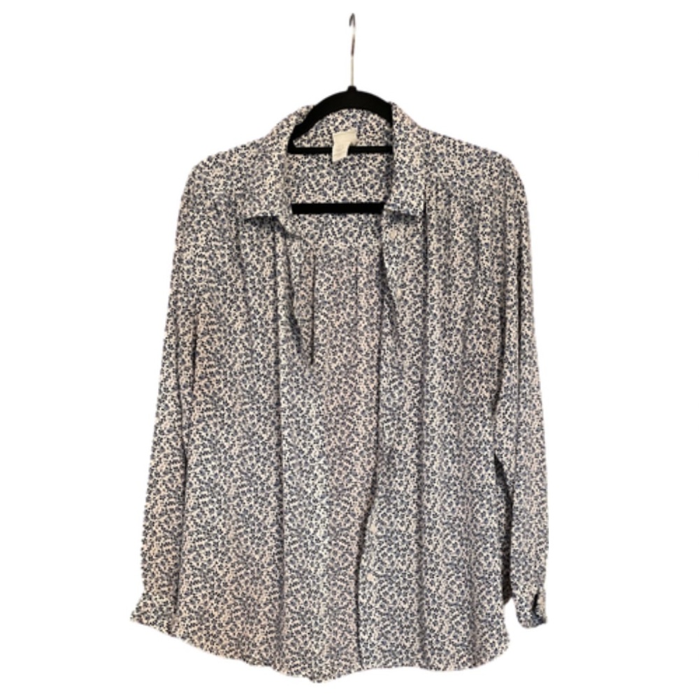 🪺 h&m blue and white floral patterned button up